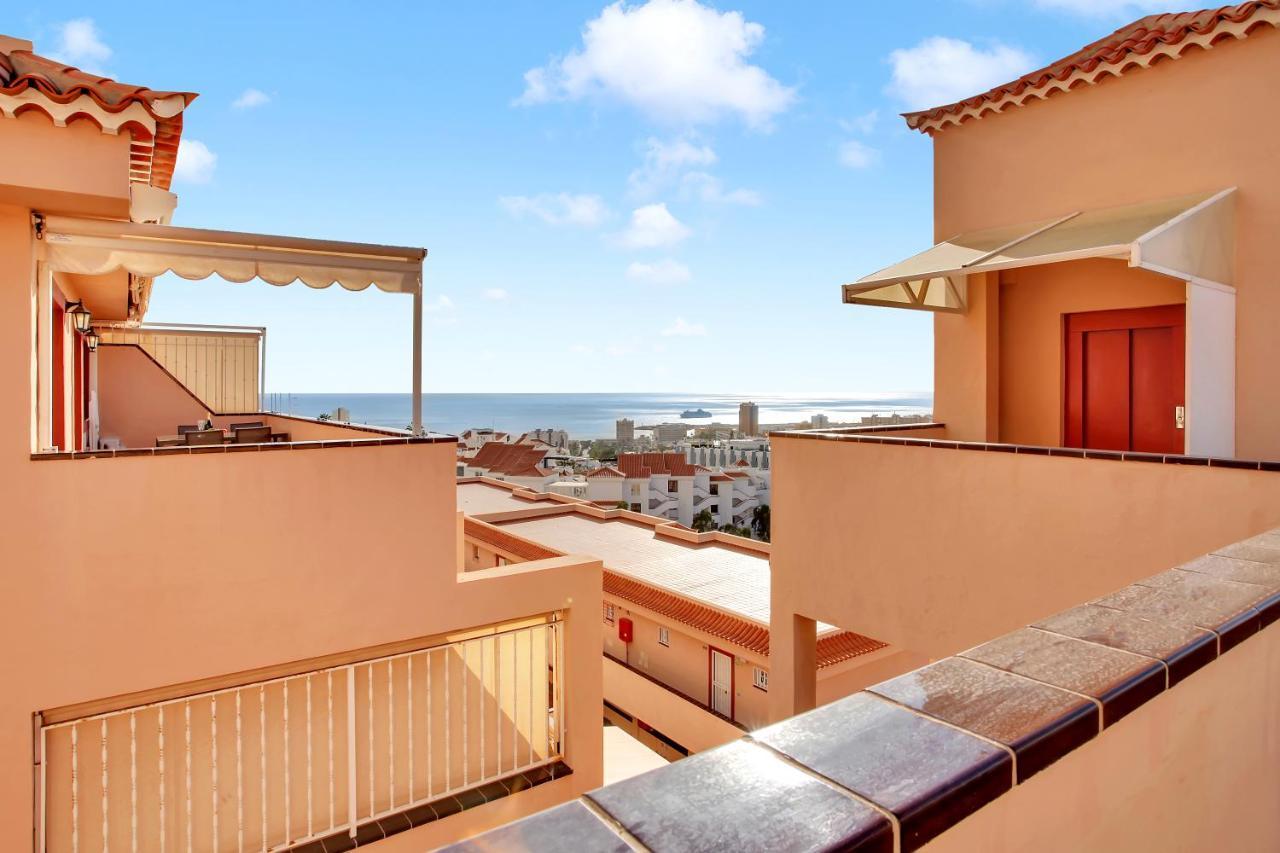 Top Floor, Sea View, Huge Terrace, Heated Pool, Garage Los Cristianos  Εξωτερικό φωτογραφία